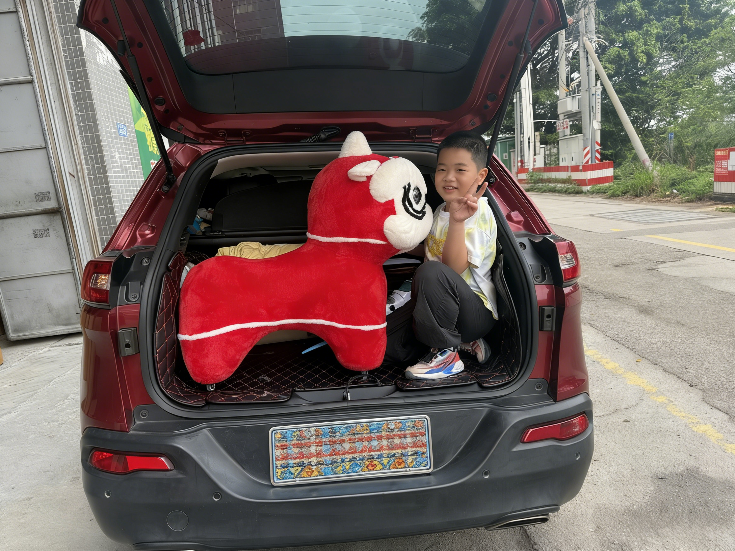Sheetoo TQ001 Multi-Function Lion Chair – 2-in-1 Ride & Sit, Cute & Soft